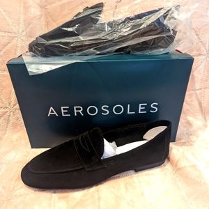 NIB Aerosoles Black Suede "Hour" loafer